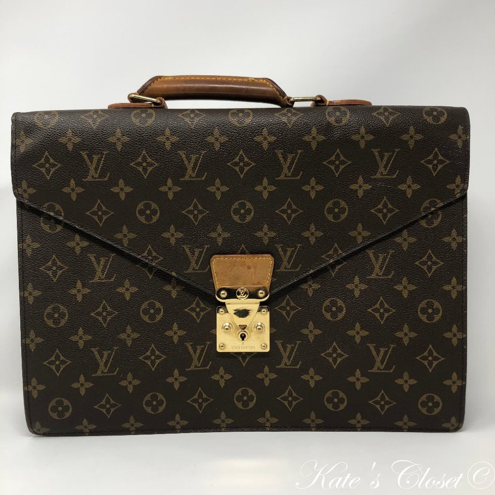 SOLD!! LOUIS VUITTON Monogram Serviette Conseiller